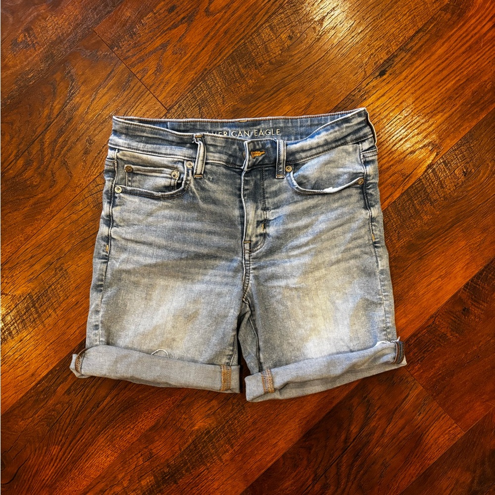 American Eagle skinny Bermuda shorts